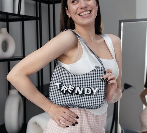 Torebka filcowa — niesamowity dodatek, który wzbogaci Twoją stylizację!